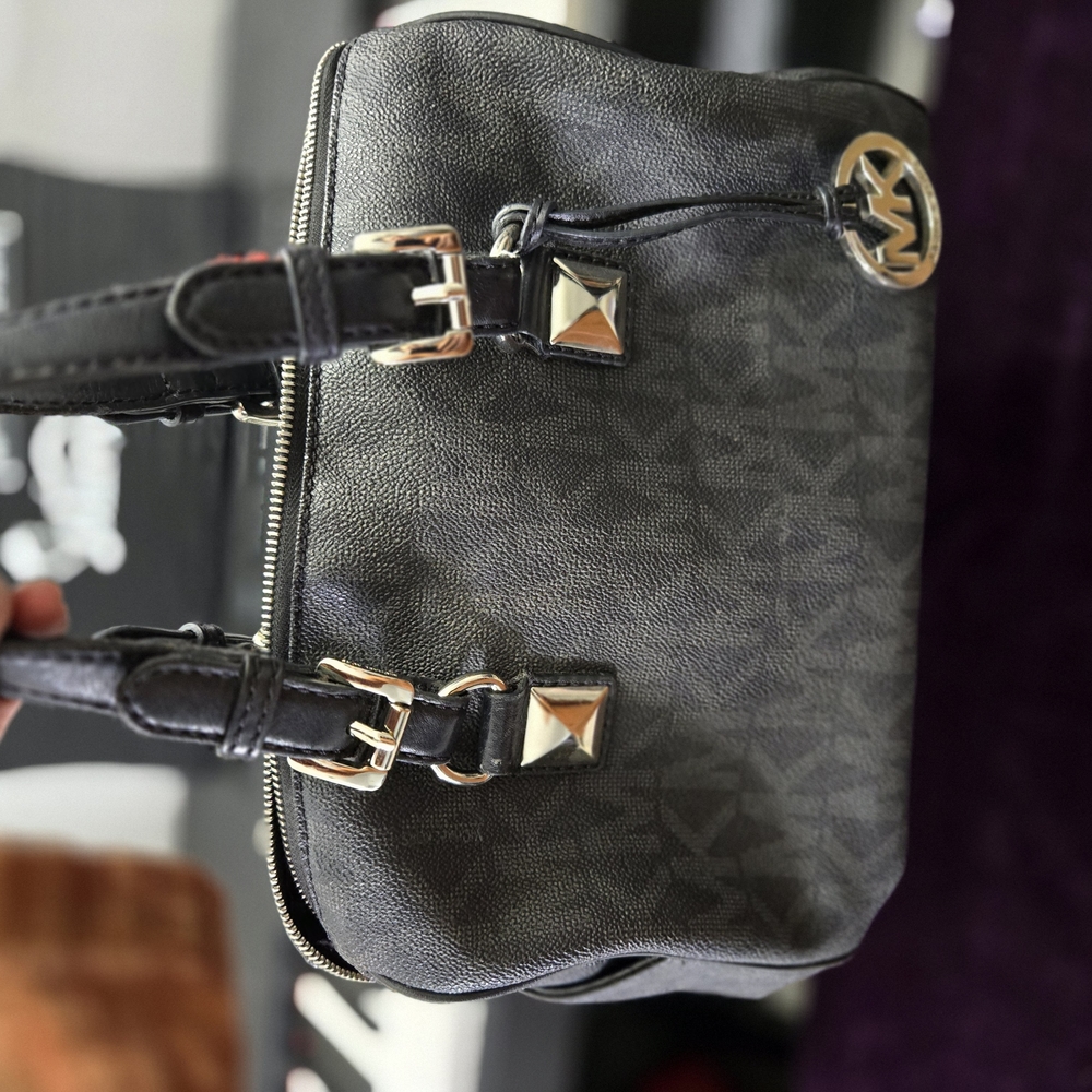 Michael Kors Black Signature Tote Bag